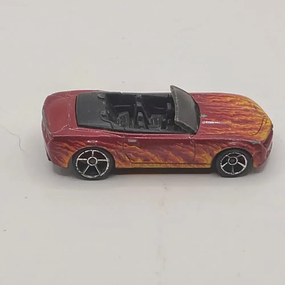 2006 06 Chevy Camaro Concept Conv. Collectible 1/64 Scale Diecast Diorama Model